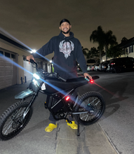 Load image into Gallery viewer, GT73 Electric Dirt E-Bike 80-100 plus miles range
