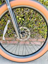 Load image into Gallery viewer, Retrospec Joe Rev 27.5 BMX Electric E Bike