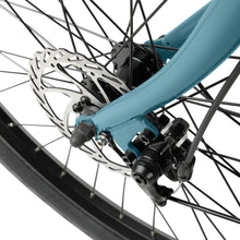 Load image into Gallery viewer, Chatham Rev Electric Beach Cruiser Bike